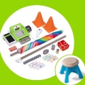 STEP2 SKLEPIK MARKET Z KASĄ FISKALNĄ DYSTRYBUTOREM I PARASOLEM 413599