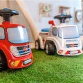 FALK JEŹDZIK SAMOCHÓD AMBULANS Z KLAKSONEM OD 12 M-CY 701
