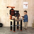 SMOBY WARSZTAT BLACK & DECKER Z DŹWIGIEM I AKCESORIAMI 360731