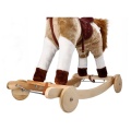 ADAM TOYS KONIK MUSTANG NA BIEGUNACH Z KOŁAMI WYDAJE DŹWIĘKI