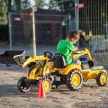 FALK TRAKTOR NA PEDAŁY Z PRZYCZEPĄ ŁYŻKĄ I ŁADOWARKĄ KOMATSU 3-7 LAT 2086Y